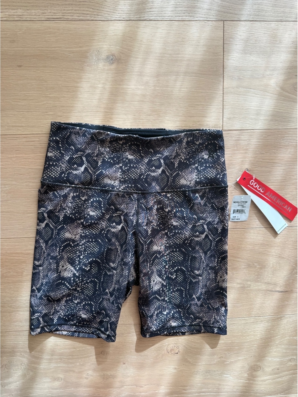 Good American The Boy Snake Print Biker Shorts Size 2 NWT